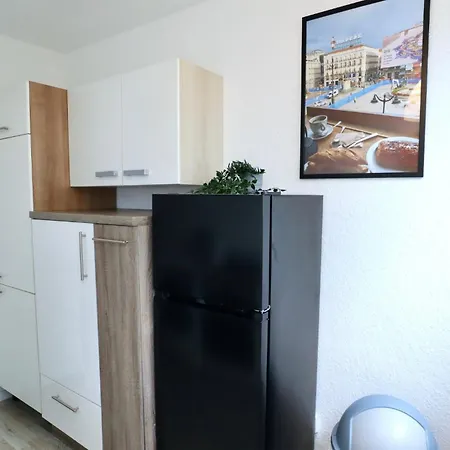 Apartment Bege Working Hub